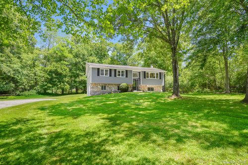 17 Regent Dr, Hopewell Junction, NY, 12533-5503 | Card Image