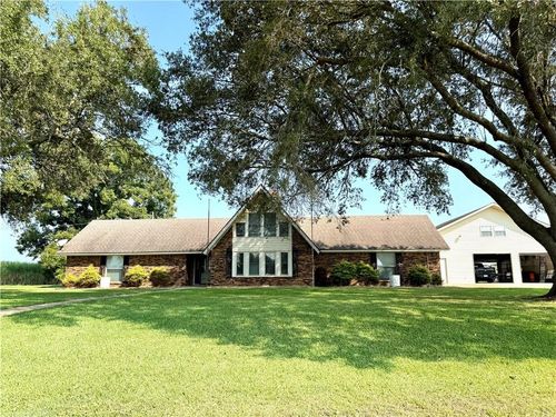 111 Pecan Dr, Cottonport, LA, 71327-3804 | Card Image