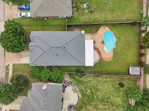 217 Arabian Rd, Waxahachie, TX, 75165-7522 | Card Image