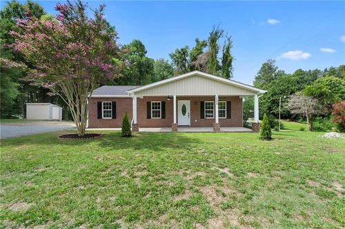 1266 E Holly Grove Road, Lexington, NC, 27292 | Card Image