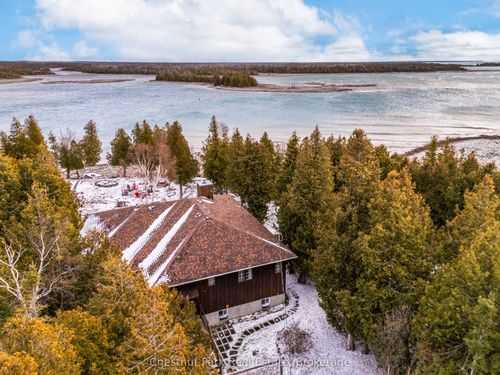 137 Pine Tree Harbour Rd, Miller Lake, ON, N0H1Z0 | Card Image