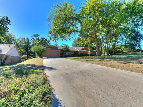 5720 N Everest Ave, Oklahoma City, OK, 73111-6732 | Card Image