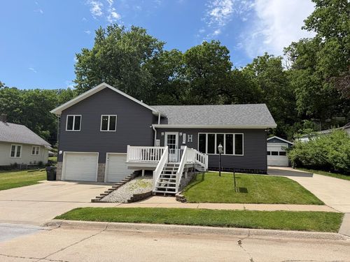 122 Exposition Dr, Fort Dodge, IA, 50501-2554 | Card Image