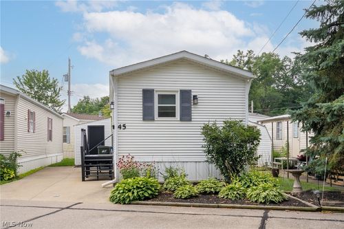 45 Flamingo Ave, Amherst, OH, 44001-3514 | Card Image