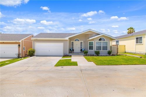 27823 Sunrise Ln, Canyon Country, CA, 91351-5816 | Card Image