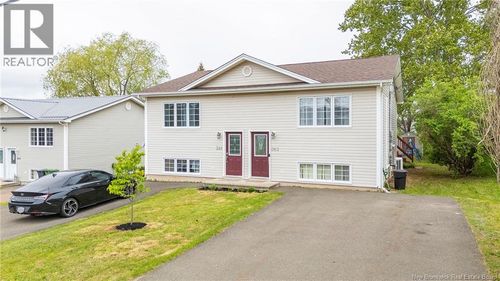 353 Marguerite St, Dieppe, NB, E1A7N7 | Card Image