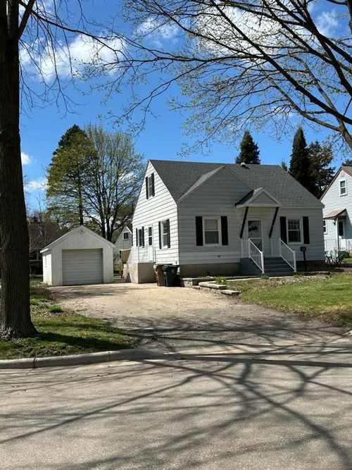 1426 Hooker Avenue, Madison, WI, 53704 | Card Image