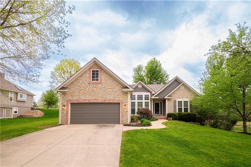 9 Timber Creek Cir, Platte City, MO, 64079-8186 | Card Image