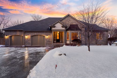 222 Four Mile Creek Rd, Niagara On The Lake, ON, L0S1J1 | Card Image