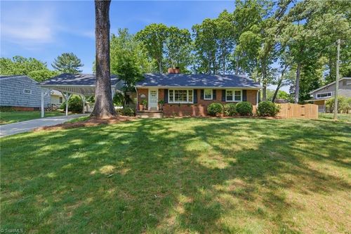 1156 Huntingdon Rd, Winston-Salem, NC, 27104-1647 | Card Image