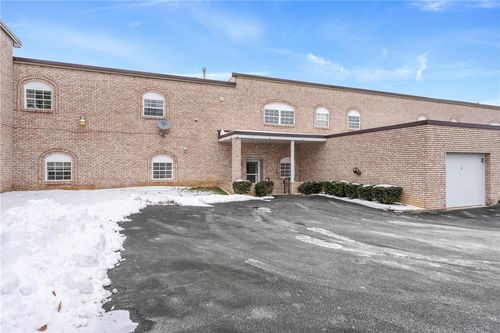 3-2750 Iowa Dr, Lower Burrell, PA, 15068 | Card Image