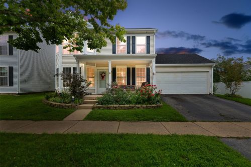 101 Eisenhower Dr, Oswego, IL, 60543-7407 | Card Image