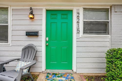 2215 5th Ave, Fort Worth, TX, 76110-1941 | Card Image