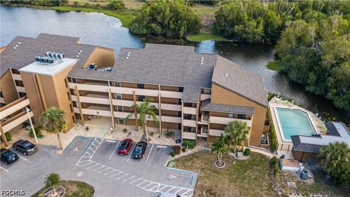 e1-2069 W Lakeview Blvd, NORTH FORT MYERS, FL, 33903-6401 | Card Image