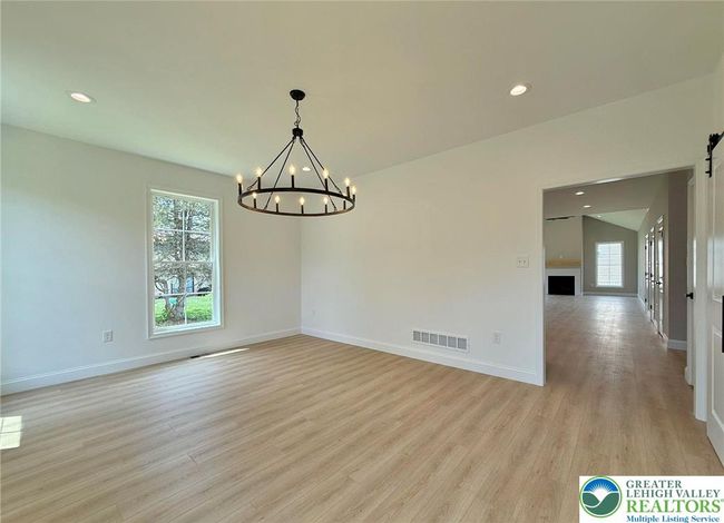9858 Old 22, House other with 4 bedrooms, 4 bathrooms and null parking in Breinigsville PA | Image 25