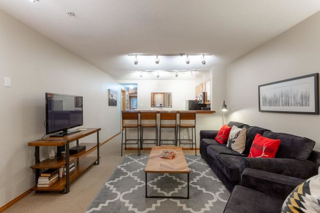 4 - 4388 Northlands Boulevard, Condo with 2 bedrooms, 2 bathrooms and null parking in Whistler BC | Image 2