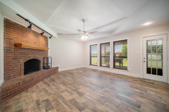10101 Round Hill Rd, House other with 4 bedrooms, 4 bathrooms and null parking in Fort Worth TX | Image 9