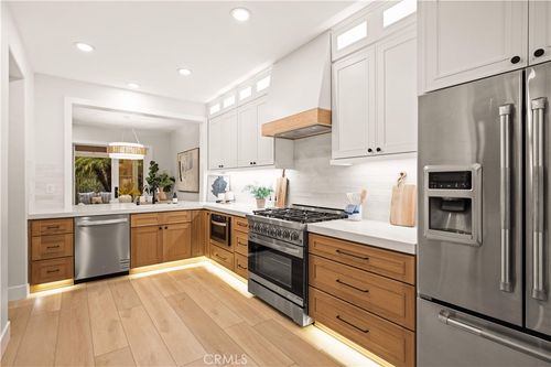 19 Niblick Ln, Trabuco Canyon, CA, 92679-4950 | Card Image