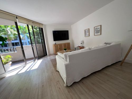 apt-279-101 Crandon Blvd, Key Biscayne, FL, 33149-1545 | Card Image