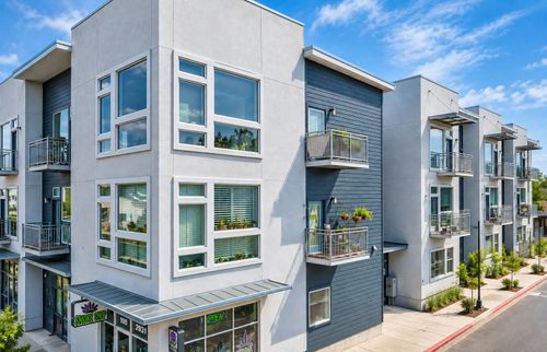 200-2931 E 12th St, Austin, TX, 78702-2416 | Card Image