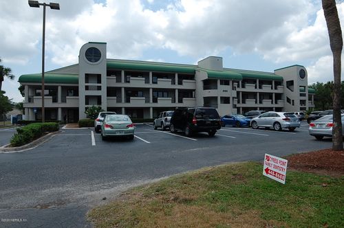 308-309-8130 Baymeadows Cir W, Jacksonville, FL, 32256-1880 | Card Image