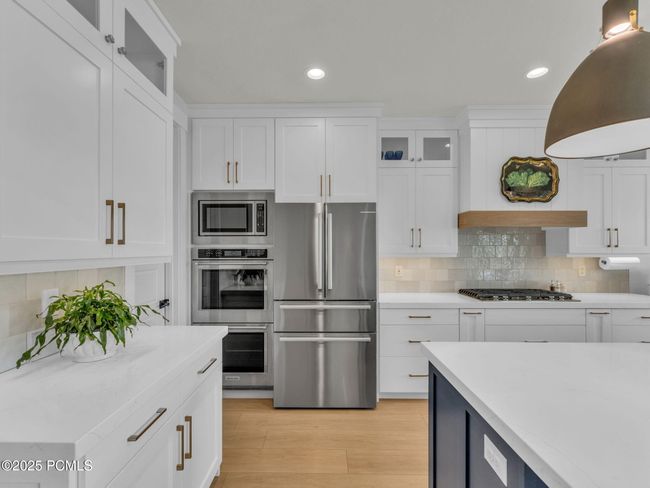 569 W Cascade Meadows Loop, Home with 6 bedrooms, 4 bathrooms and null parking in Midway UT | Image 13