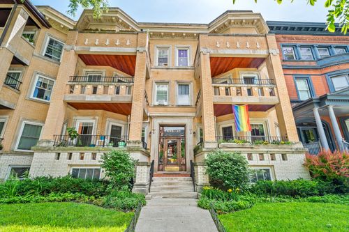 3s-5437 S Hyde Park Boulevard, Chicago, IL, 60615 | Card Image