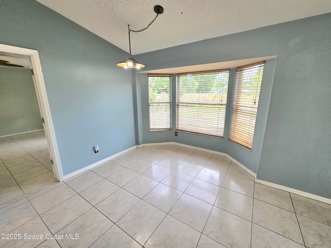 Breakfast nook | Image 9