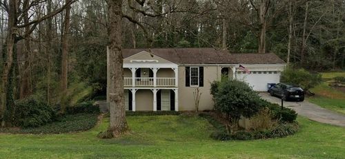 5270 Green Hill Pl, Sandy Springs, GA, 30342-2038 | Card Image