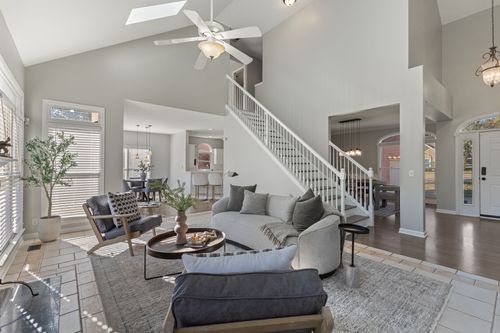 6844 Collinswood Dr, Nashville, TN, 37221-3961 | Card Image