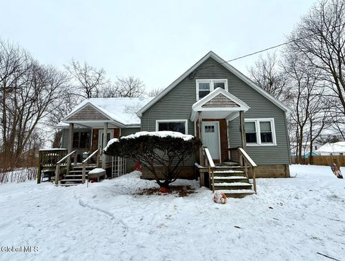 3 Charles St, Glens Falls, NY, 12801-3207 | Card Image