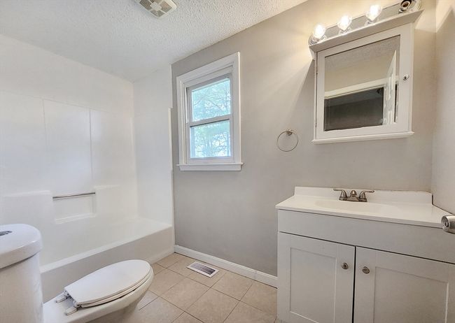 31 Harvard Ct, House other with 3 bedrooms, 2 bathrooms and 2 parking in Dracut MA | Image 16