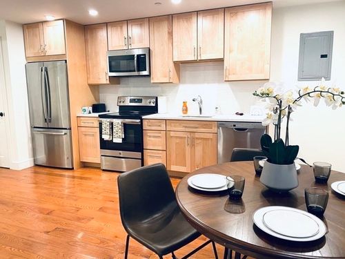 apt-b-1776 Beacon St, Brookline, MA, 02445-2135 | Card Image