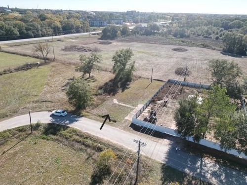 412 Cindy Ln, Prairie View, TX, 77445-9328 | Card Image