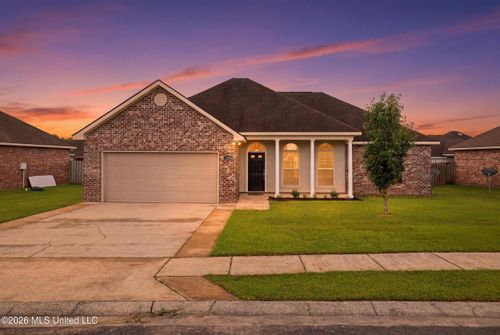 3108 Sydney St, Ocean Springs, MS, 39564-5538 | Card Image