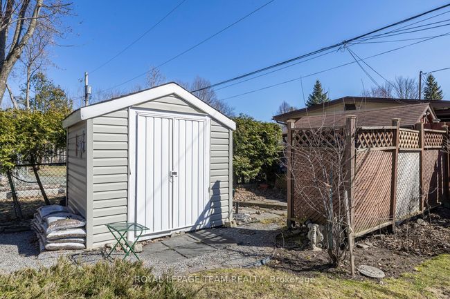 24 Ellery Cres, House other with 3 bedrooms, 2 bathrooms and 4 parking in Nepean ON | Image 43