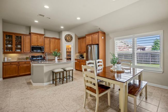 9210 Monarch Field Ln, House other with 4 bedrooms, 3 bathrooms and 3 parking in Cypress TX | Image 9