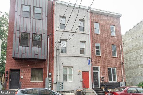 2-2016 N 18th St, PHILADELPHIA, PA, 19121-2324 | Card Image