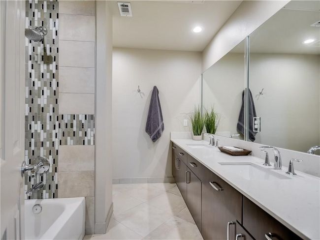 W-221 - 2918 Ranch Road 620 N, Condo with 2 bedrooms, 3 bathrooms and 1 parking in Austin TX | Image 12
