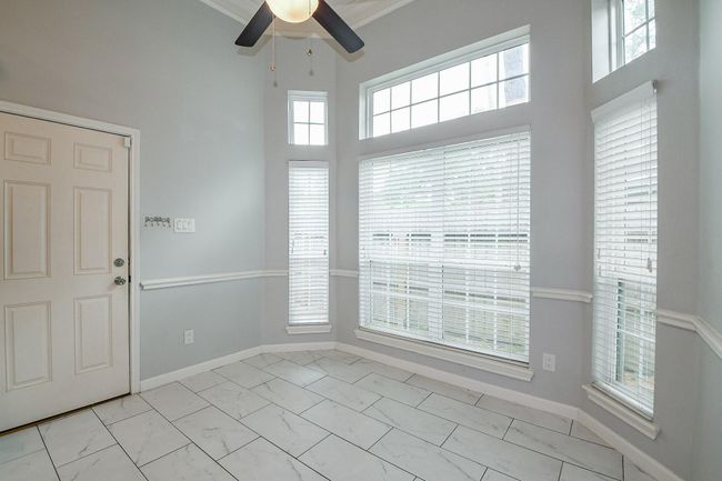 21818 Windsor Castle Dr, House other with 3 bedrooms, 2 bathrooms and 2 parking in Spring TX | Image 16