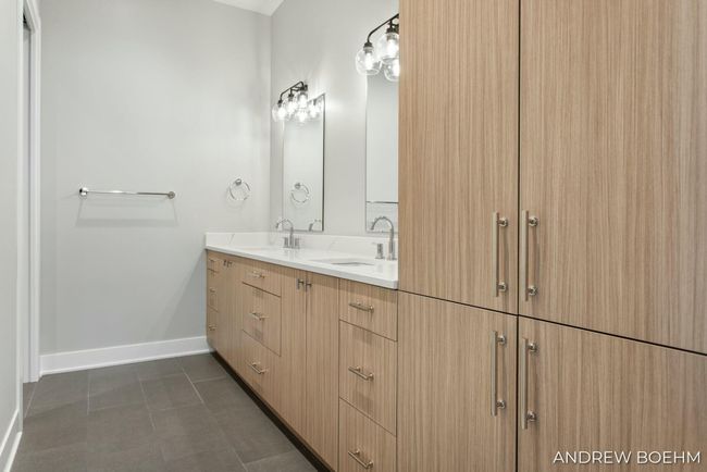 502 - 159 S River Ave, Condo with 2 bedrooms, 2 bathrooms and null parking in Holland MI | Image 10