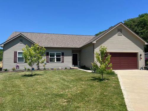 32388 Lilac Ln, Logan, OH, 43138-7502 | Card Image