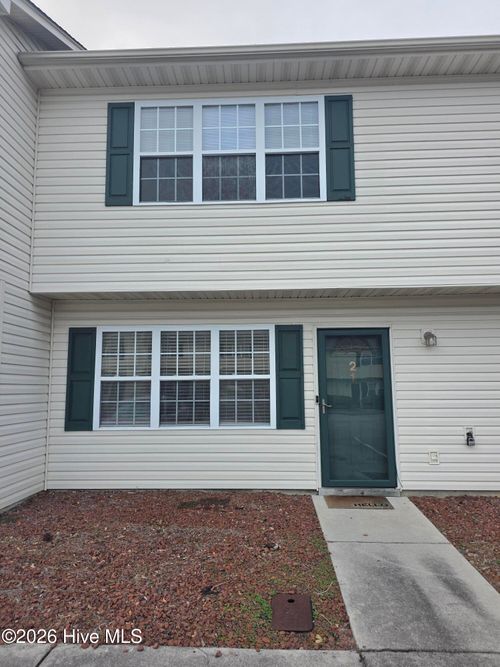 21 Pirates Cove Dr, Swansboro, NC, 28584-8362 | Card Image