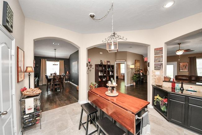 Great floor plan for entertaining! | Image 27