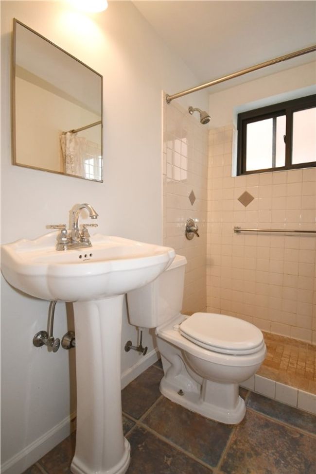 APT-11 - 187 Morrison Dr, Condo with 1 bedrooms, 1 bathrooms and 1 parking in Pittsburgh PA | Image 15