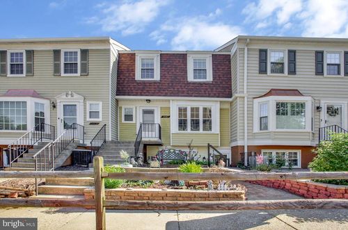1447 Chatham Ct, CROFTON, MD, 21114-1111 | Card Image