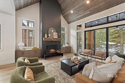 68 Ponderosa Ridge Ct, Donnelly, ID, 83615 | Card Image