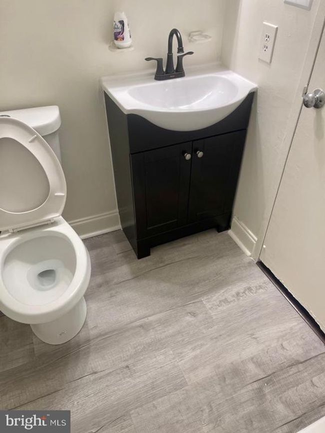 APT-22C - 11629 Stoneview Sq, Condo with 3 bedrooms, 2 bathrooms and null parking in RESTON VA | Image 28