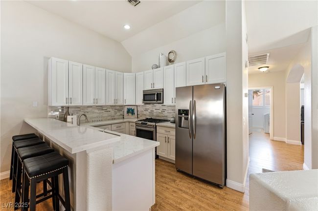 UNIT-201 - 7648 Rolling View Dr, Condo with 2 bedrooms, 2 bathrooms and null parking in Las Vegas NV | Image 7