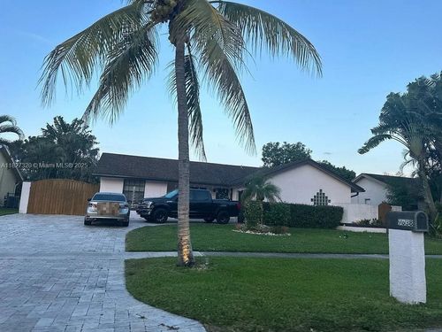 9638 Richmond Cir, Boca Raton, FL, 33434-2329 | Card Image